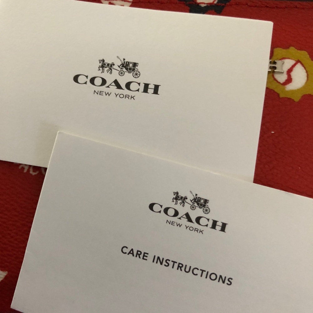 Coach carmine red floral wristlet - Picture 5 of 5